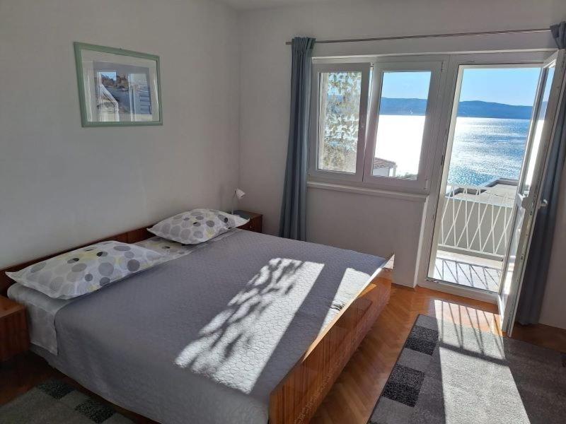 Apartment In Omis With Sea View, Balcony, Air Conditioning, Wi-Fi Bagian luar foto