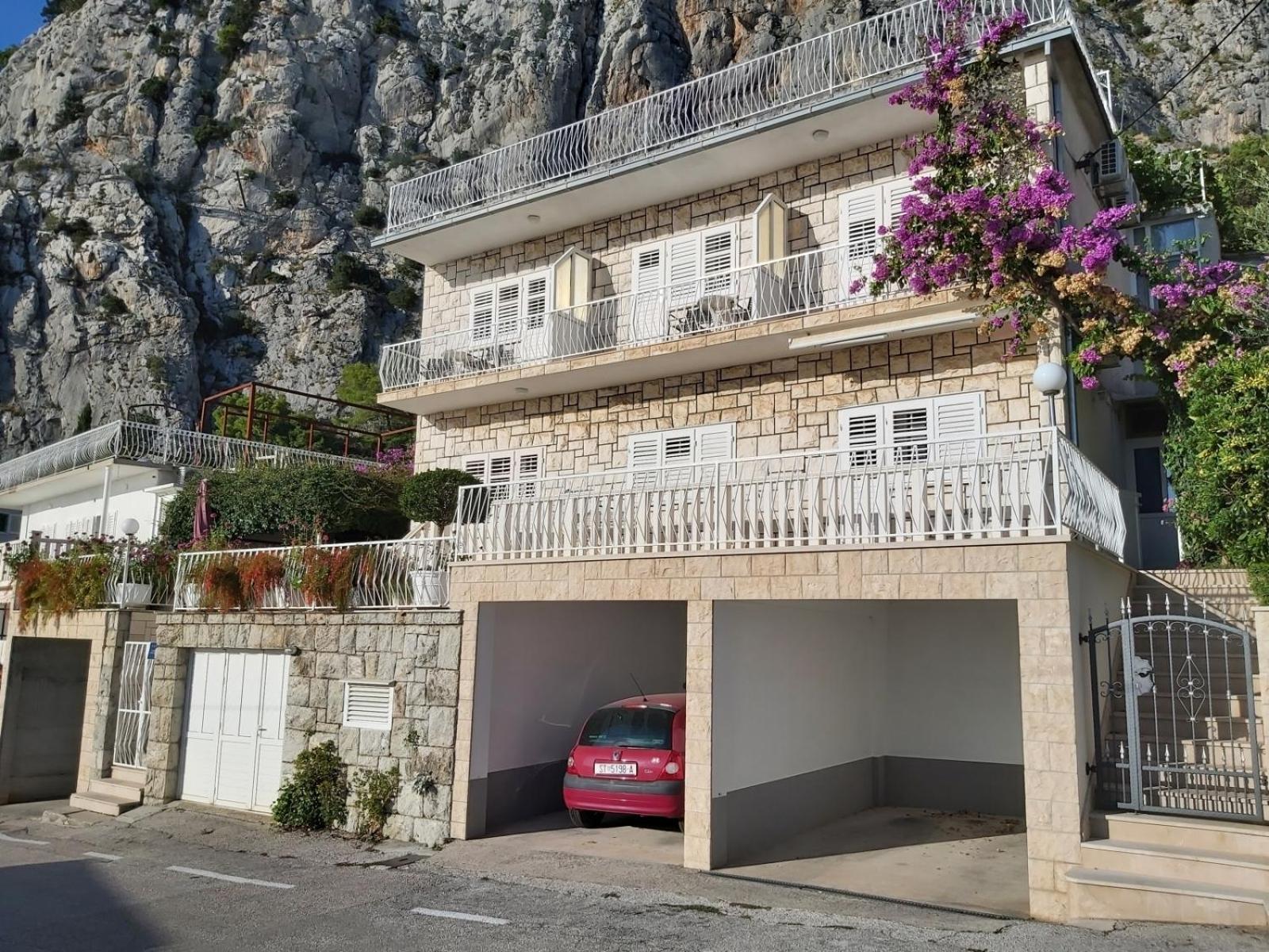 Apartment In Omis With Sea View, Balcony, Air Conditioning, Wi-Fi Bagian luar foto