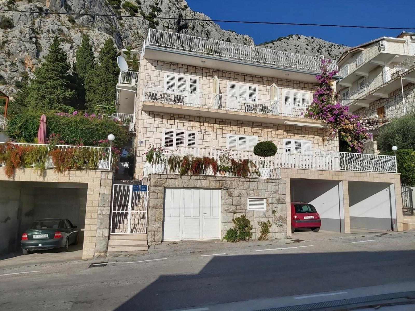 Apartment In Omis With Sea View, Balcony, Air Conditioning, Wi-Fi Bagian luar foto